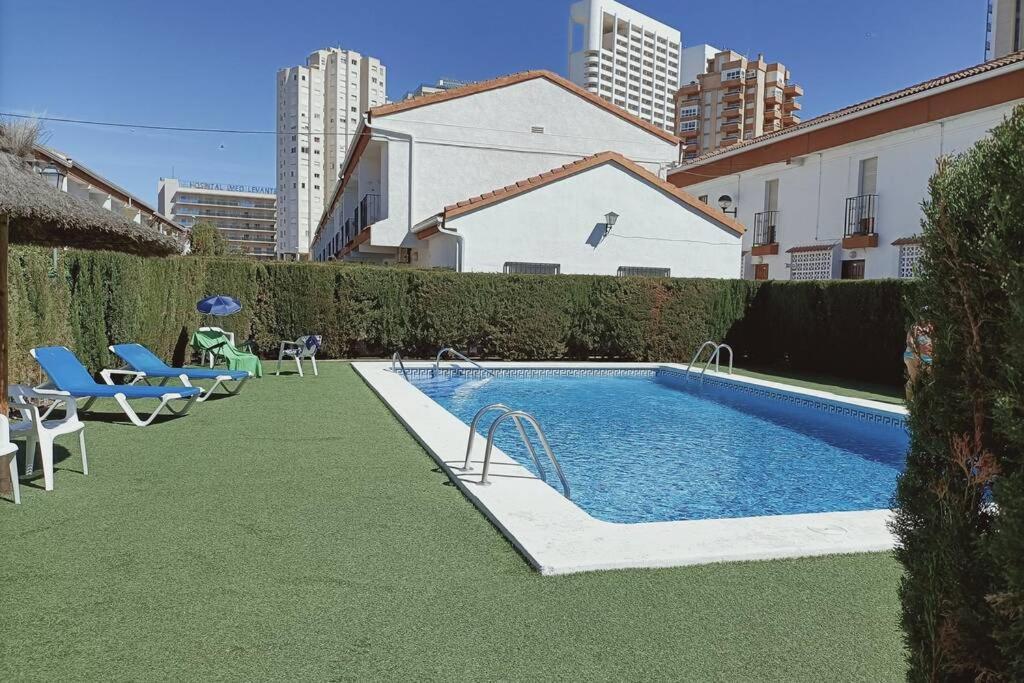 2 Bedroom Townhouse In Beautiful Gated Complex Benidorm Exterior foto
